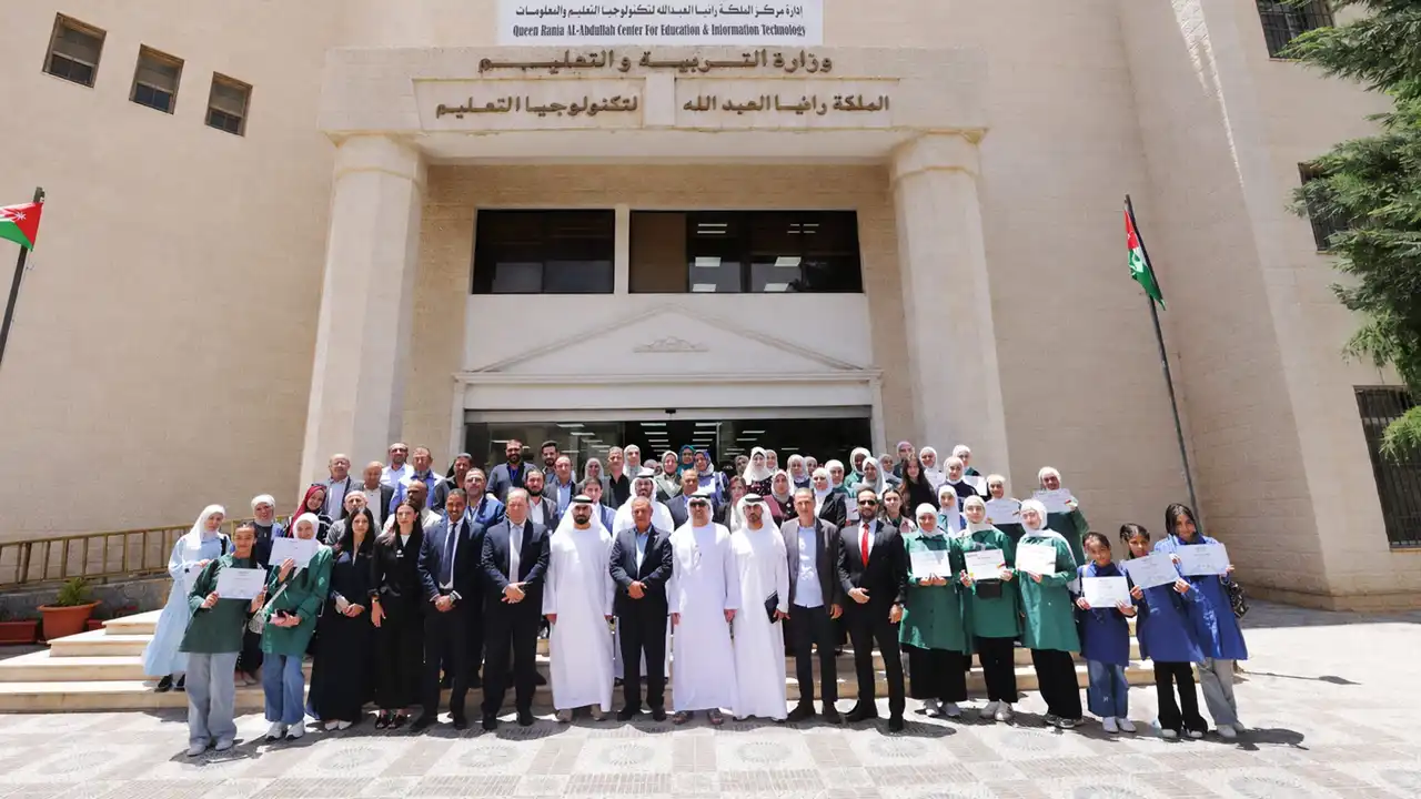 المدرسة الرقمية الإماراتية تحقق تقدمًا جديدًا في الأردن